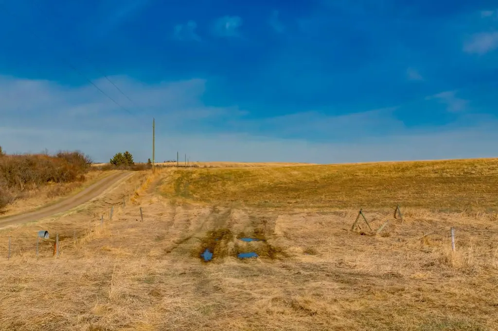 Nw; 29; 22; 2; W5m Rural Foothills County AB T1S2P5
