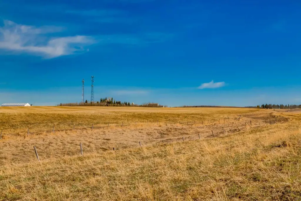 Nw; 29; 22; 2; W5m Rural Foothills County AB T1S2P5