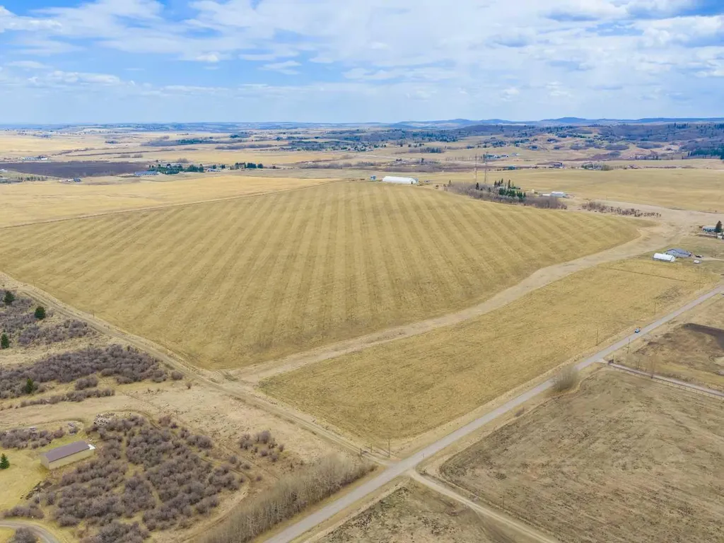 Nw; 29; 22; 2; W5m Rural Foothills County AB T1S2P5