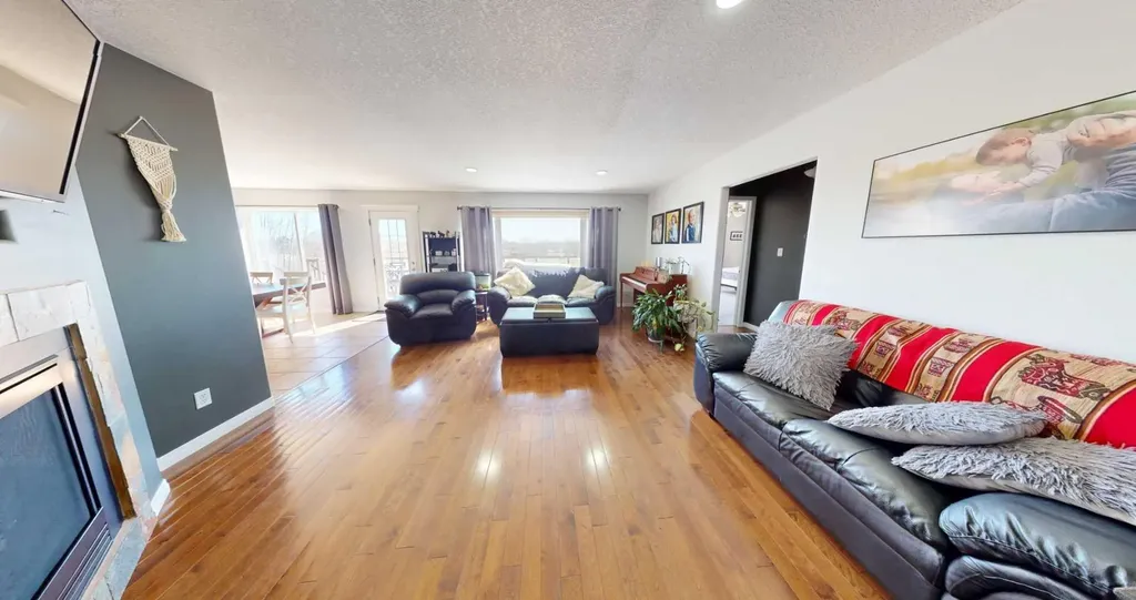 9221 91 Avenue Lac La Biche AB T0A 2C0