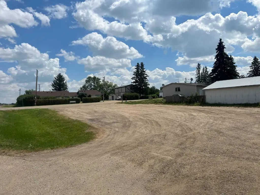 101 Second Avenue N Torrington AB T0M2B0