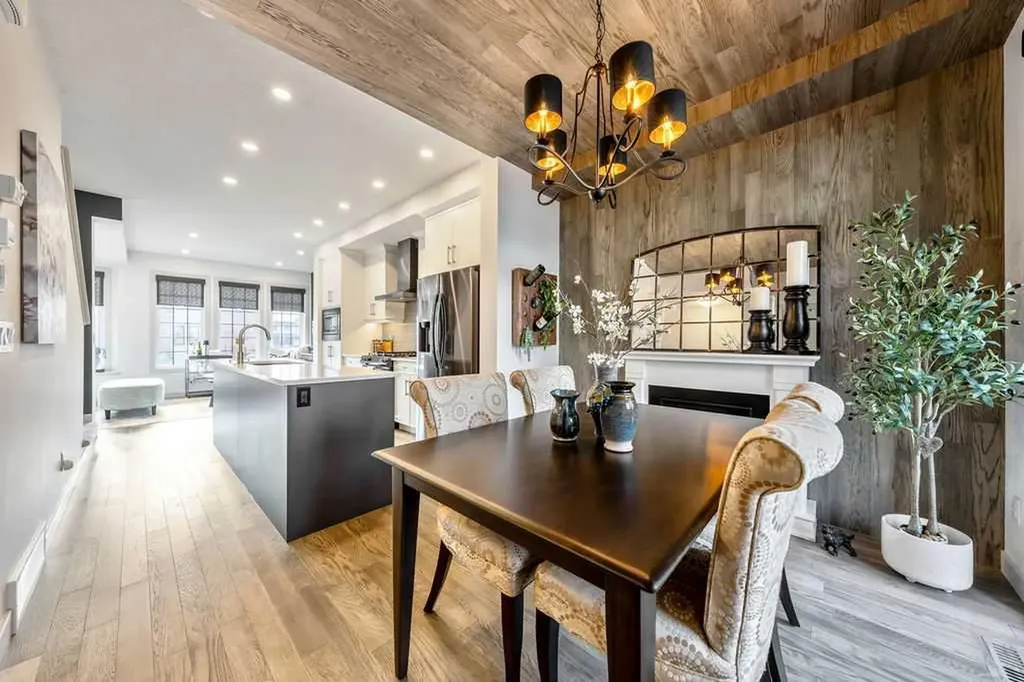 81 Greenbriar Place NW Calgary AB T3B 6J1