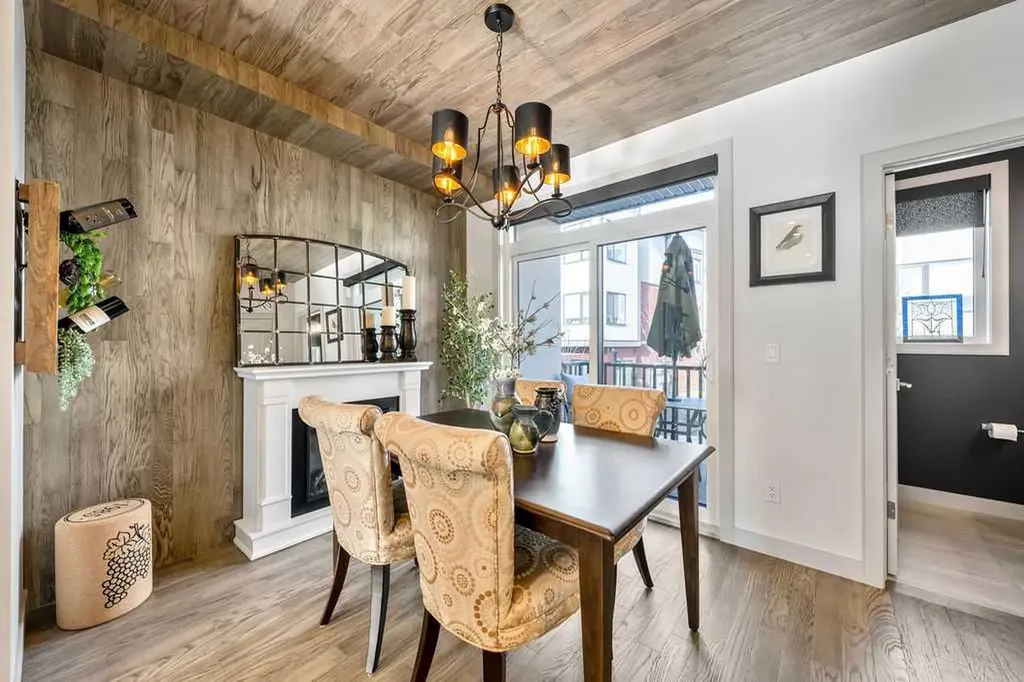 81 Greenbriar Place NW Calgary AB T3B 6J1