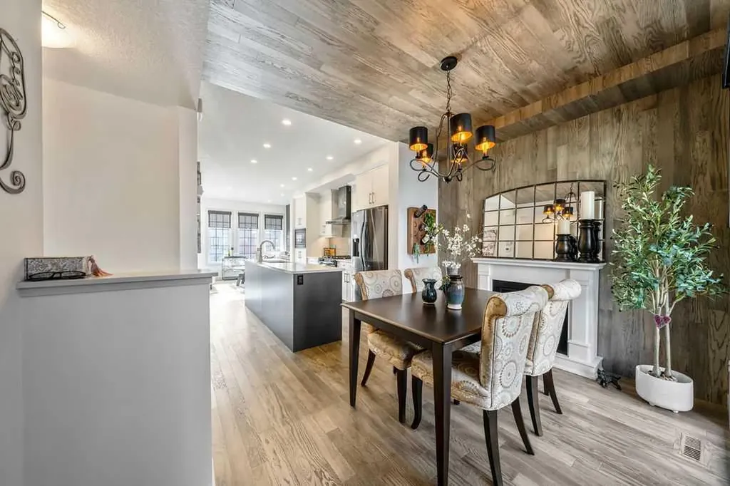 81 Greenbriar Place NW Calgary AB T3B 6J1