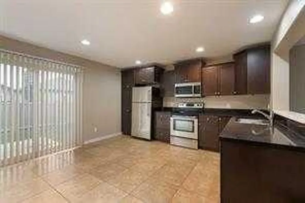 4008 41 Avenue Lloydminster SK S9V1Y5