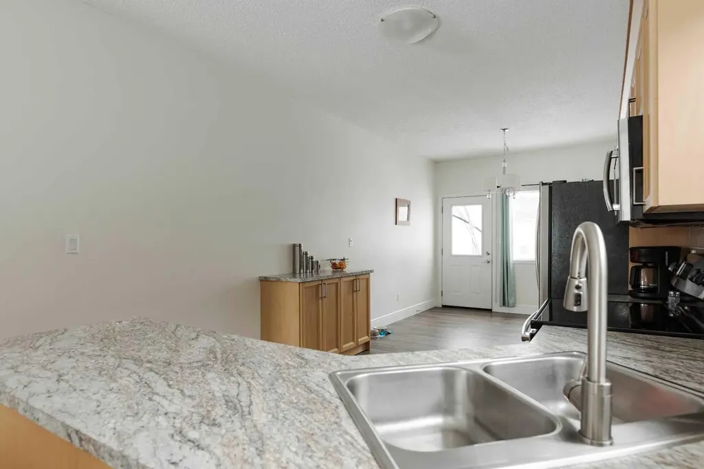 7109 Bulyea Avenue Fort Mcmurray AB T9H 5J6