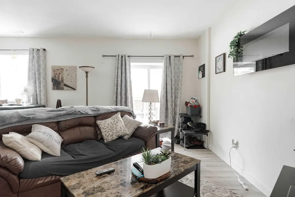 7109 Bulyea Avenue Fort Mcmurray AB T9H 5J6