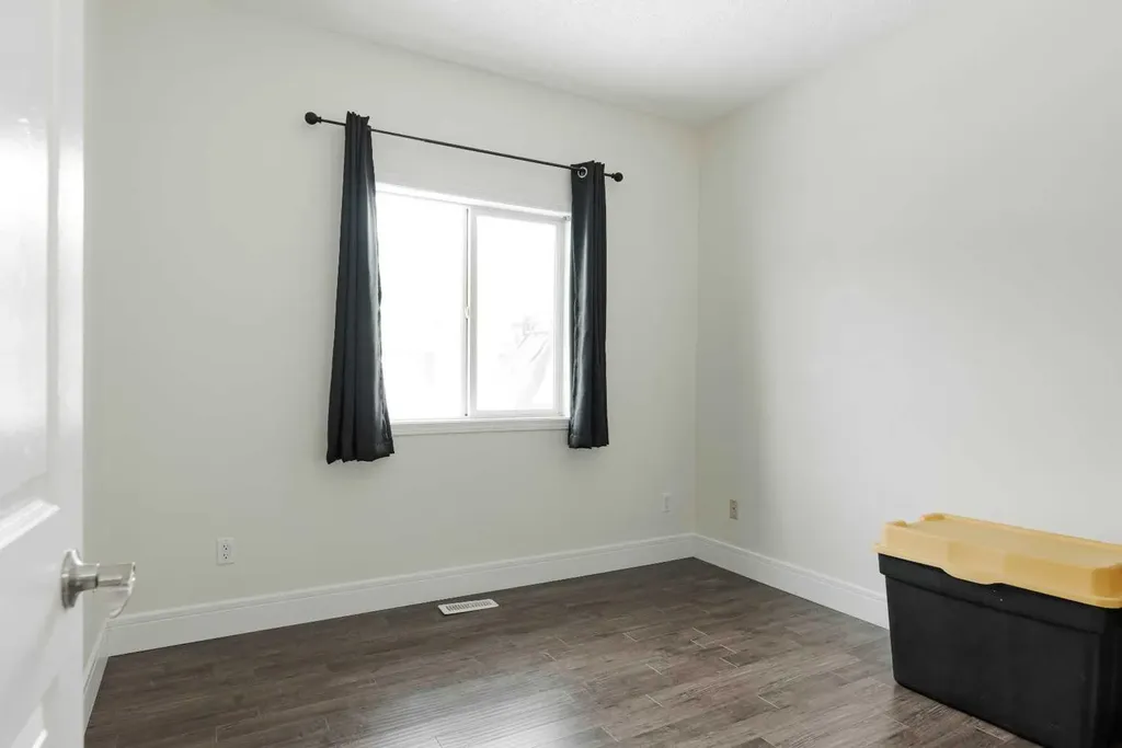 7109 Bulyea Avenue Fort Mcmurray AB T9H 5J6