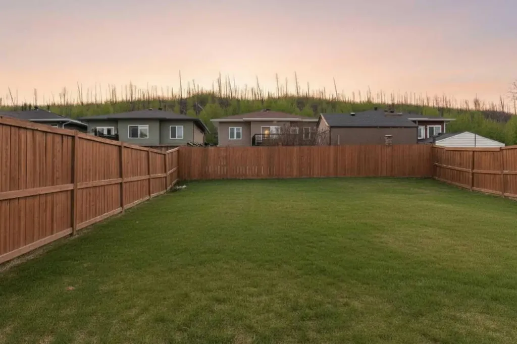 7109 Bulyea Avenue Fort Mcmurray AB T9H 5J6