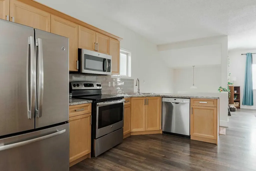 7109 Bulyea Avenue Fort Mcmurray AB T9H 5J6