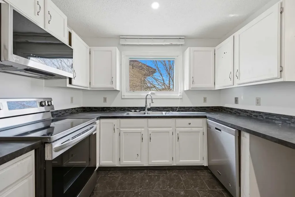 92 Whitlock Close NE Calgary AB T1Y 4X3