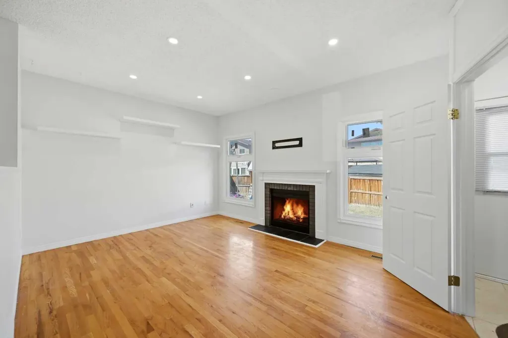 92 Whitlock Close NE Calgary AB T1Y 4X3