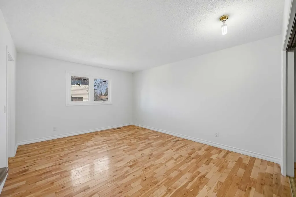 92 Whitlock Close NE Calgary AB T1Y 4X3