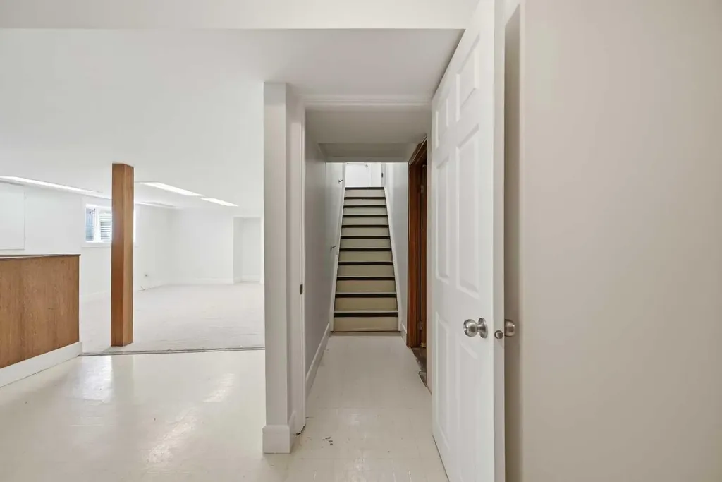 92 Whitlock Close NE Calgary AB T1Y 4X3