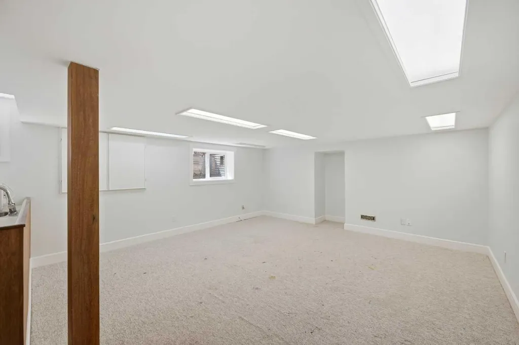 92 Whitlock Close NE Calgary AB T1Y 4X3