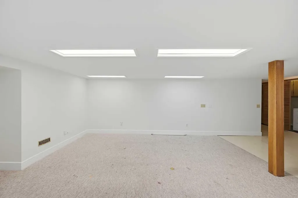 92 Whitlock Close NE Calgary AB T1Y 4X3