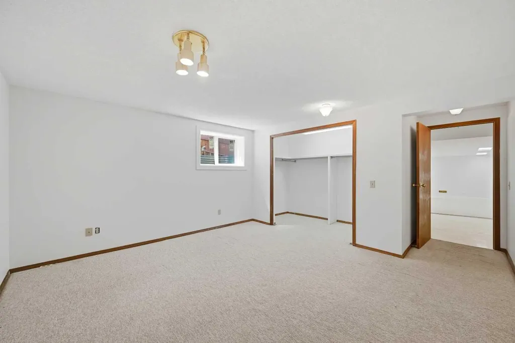 92 Whitlock Close NE Calgary AB T1Y 4X3