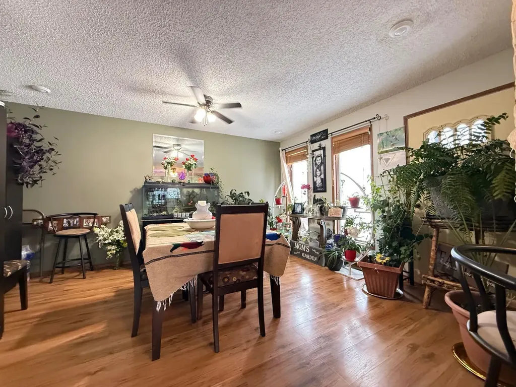 5709 40 Street Lloydminster AB T9V 2P5