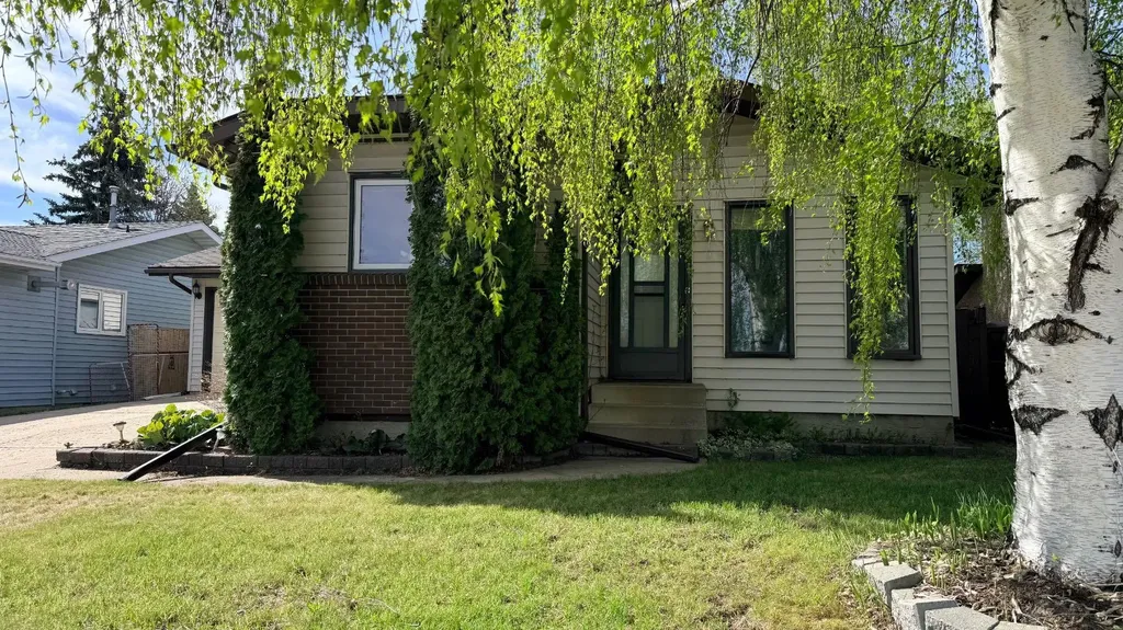 5709 40 Street Lloydminster AB T9V 2P5