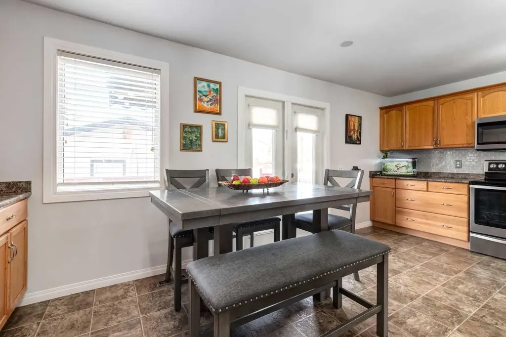 955 Erin Woods Drive SE Calgary AB T2B 2W4