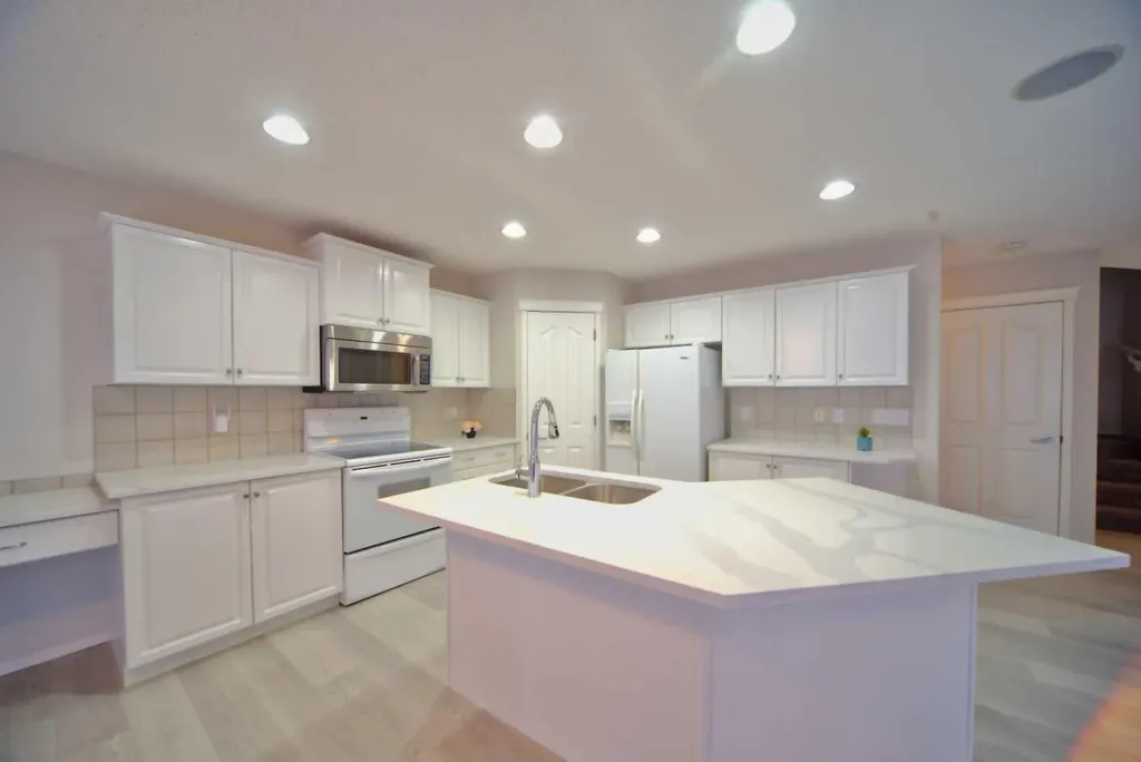 133 Panamount Court NW Calgary AB T3K 5S1