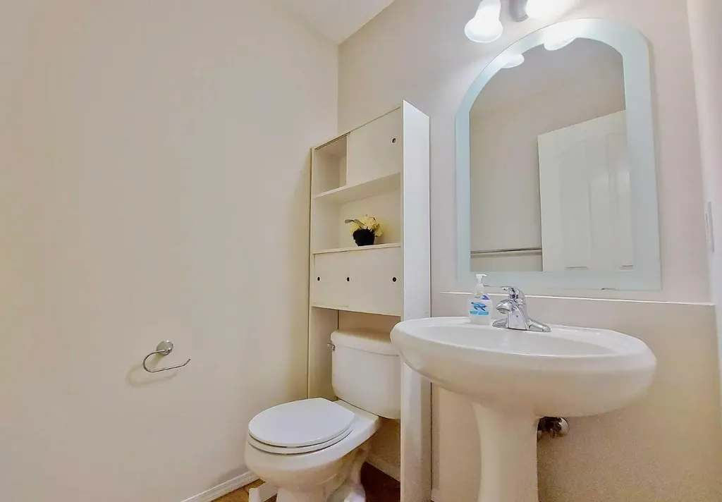 133 Panamount Court NW Calgary AB T3K 5S1
