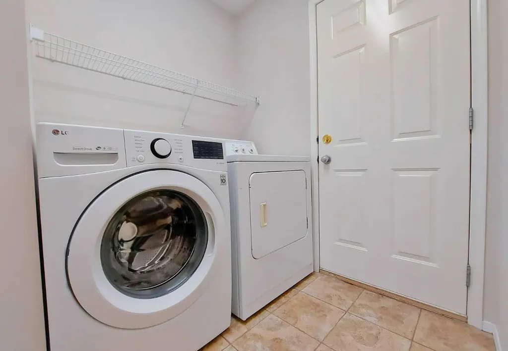 133 Panamount Court NW Calgary AB T3K 5S1