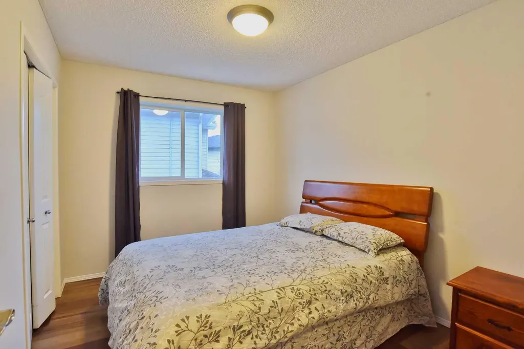 133 Panamount Court NW Calgary AB T3K 5S1