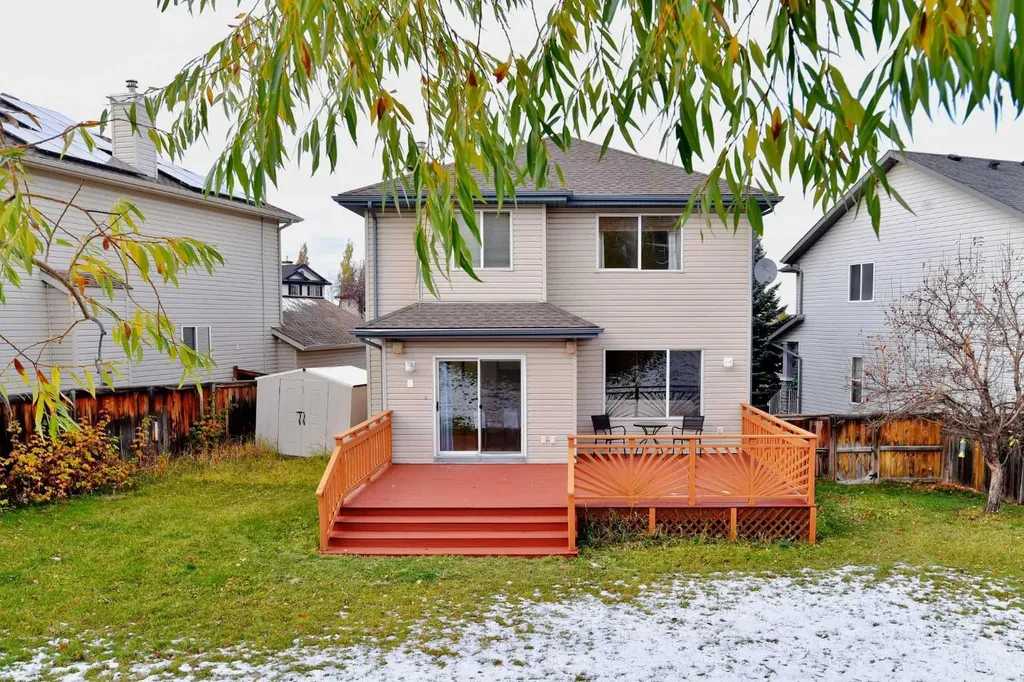 133 Panamount Court NW Calgary AB T3K 5S1