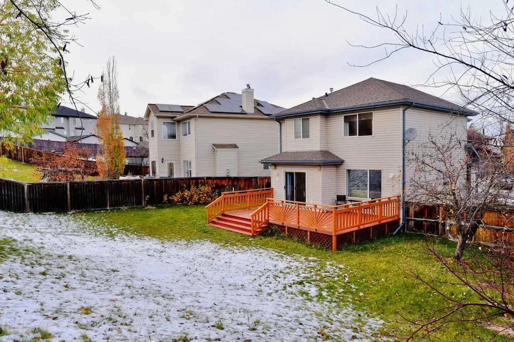133 Panamount Court NW Calgary AB T3K 5S1