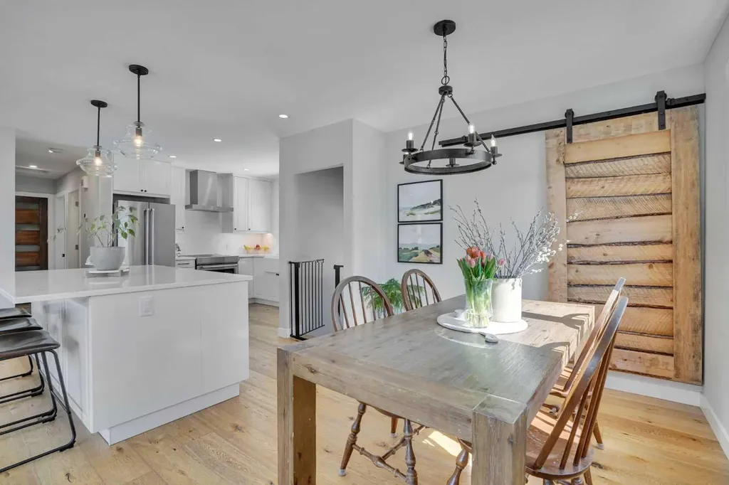 34 Malibou Road SW Calgary AB T2V 1W8