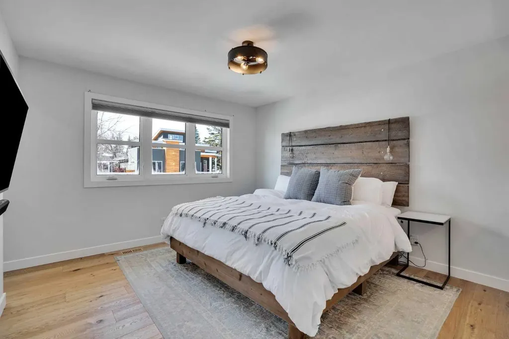 34 Malibou Road SW Calgary AB T2V 1W8