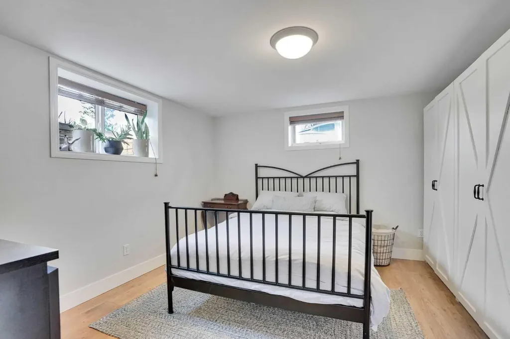 34 Malibou Road SW Calgary AB T2V 1W8