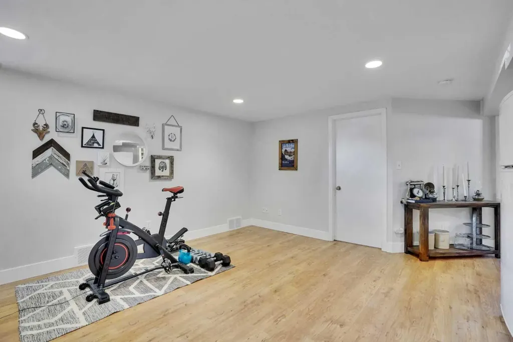 34 Malibou Road SW Calgary AB T2V 1W8