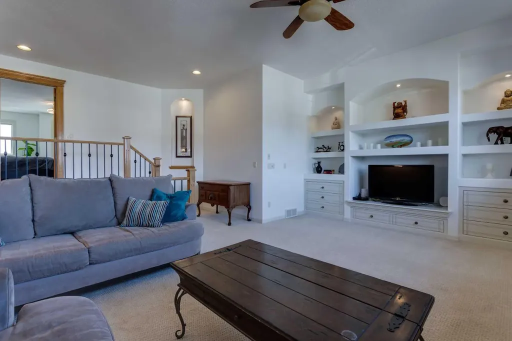 210 Crystal Shores Drive Okotoks AB T1S 2C5