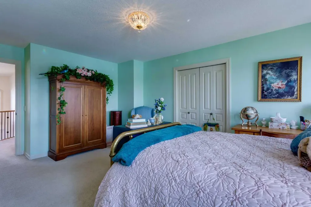 210 Crystal Shores Drive Okotoks AB T1S 2C5