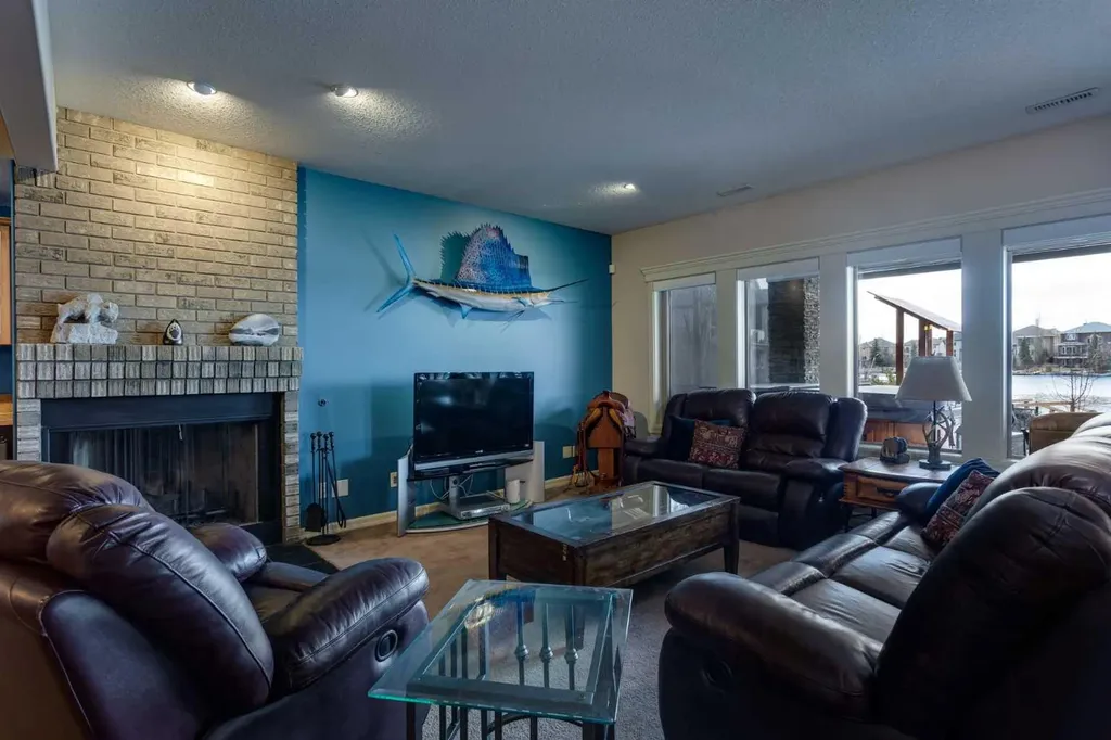 210 Crystal Shores Drive Okotoks AB T1S 2C5