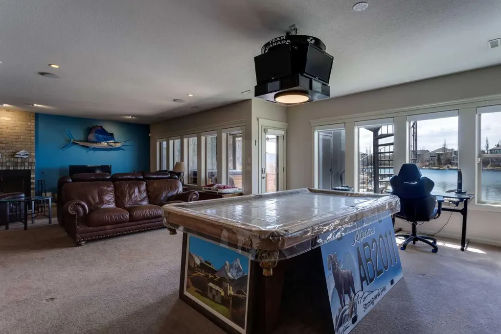 210 Crystal Shores Drive Okotoks AB T1S 2C5