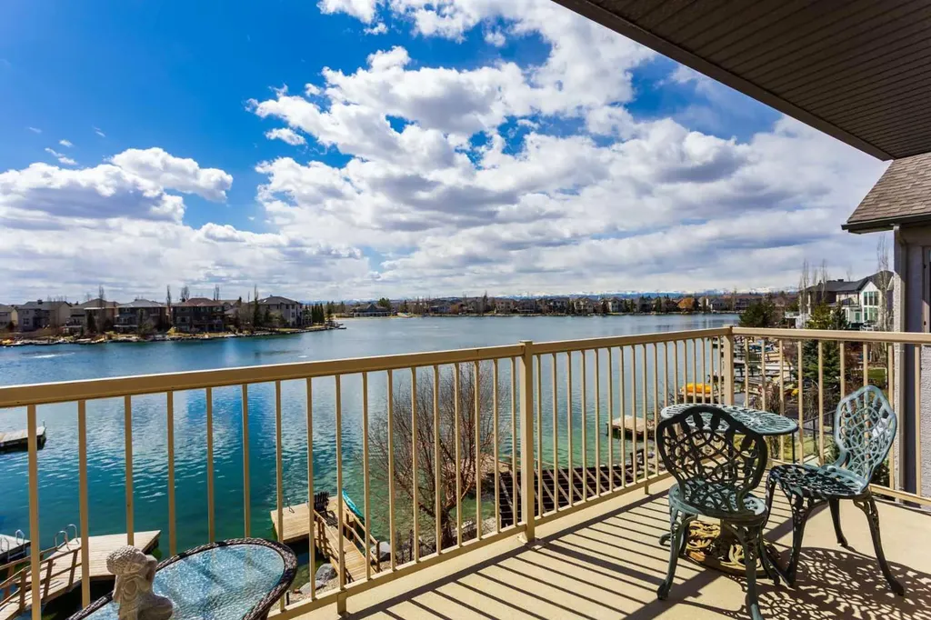 210 Crystal Shores Drive Okotoks AB T1S 2C5