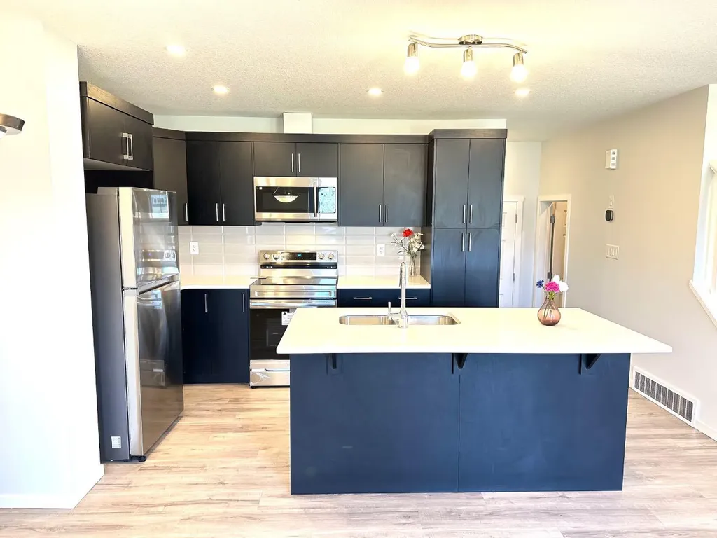 2226 Windbury Greenway SW Airdrie AB T4B 5L2
