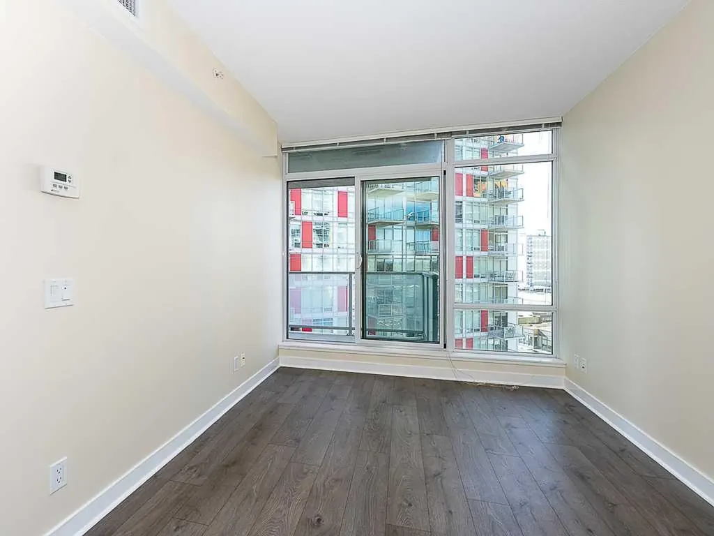 30 Brentwood Common NW Calgary AB T2L 2L8