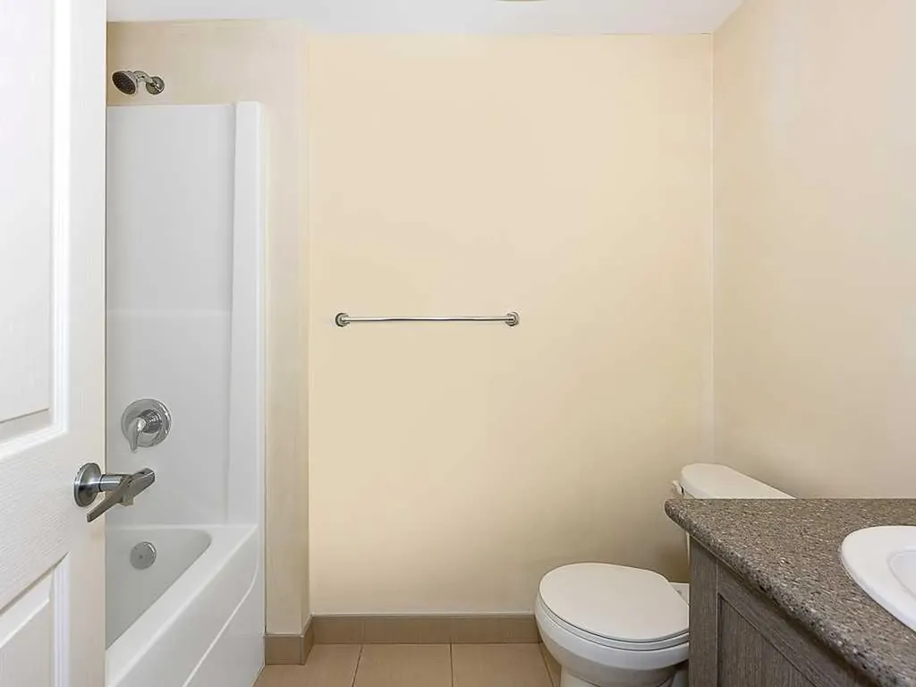 30 Brentwood Common NW Calgary AB T2L 2L8