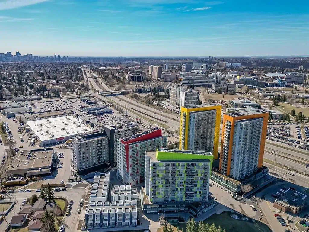 30 Brentwood Common NW Calgary AB T2L 2L8
