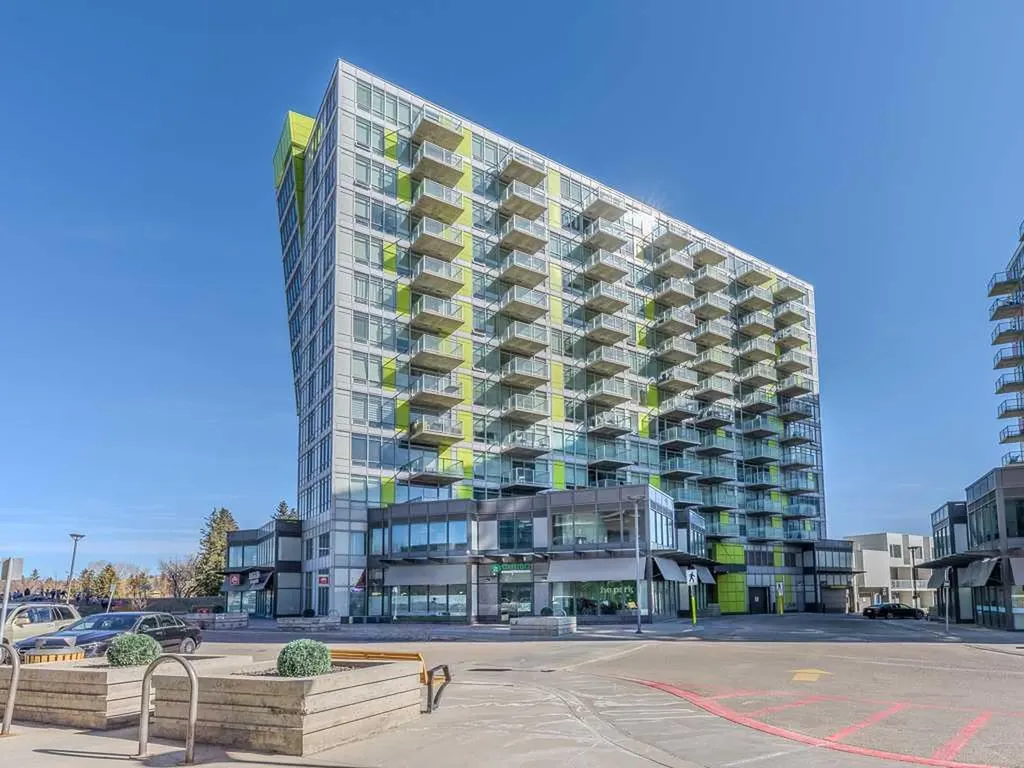30 Brentwood Common NW Calgary AB T2L 2L8