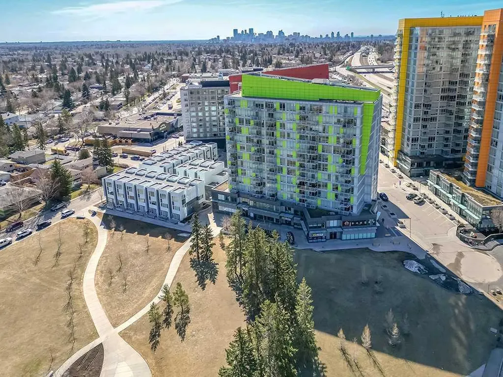 30 Brentwood Common NW Calgary AB T2L 2L8