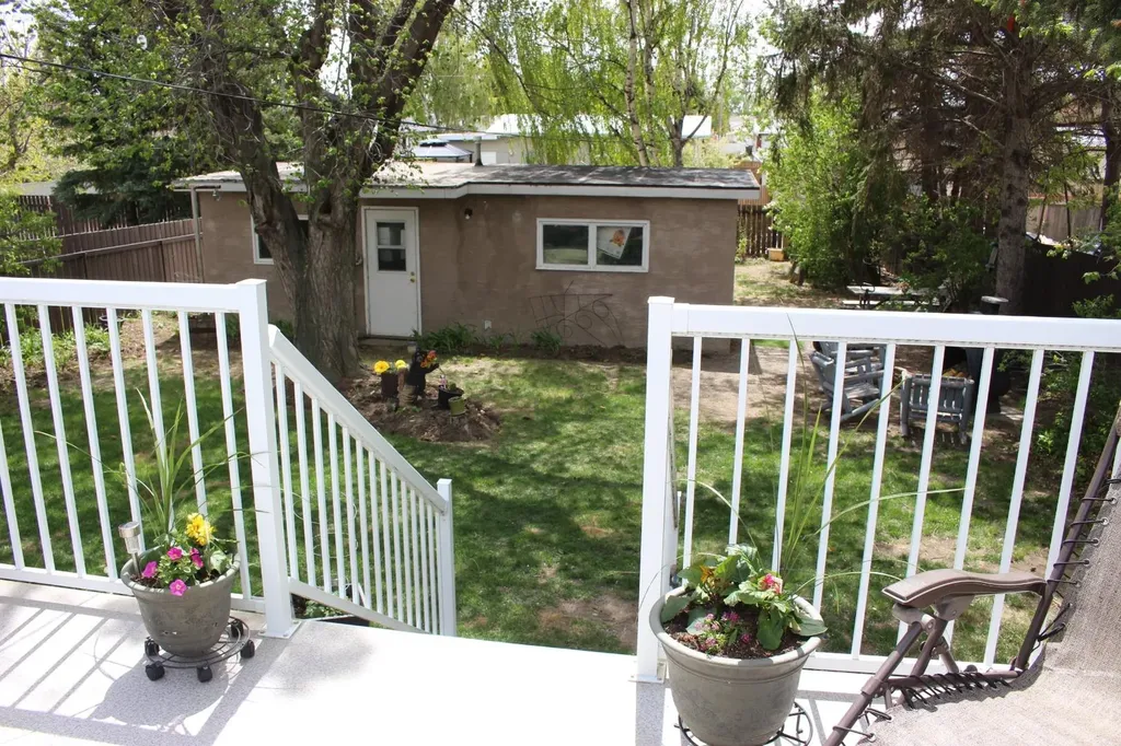 605 Rogers Avenue Picture Butte AB T0K 1V0