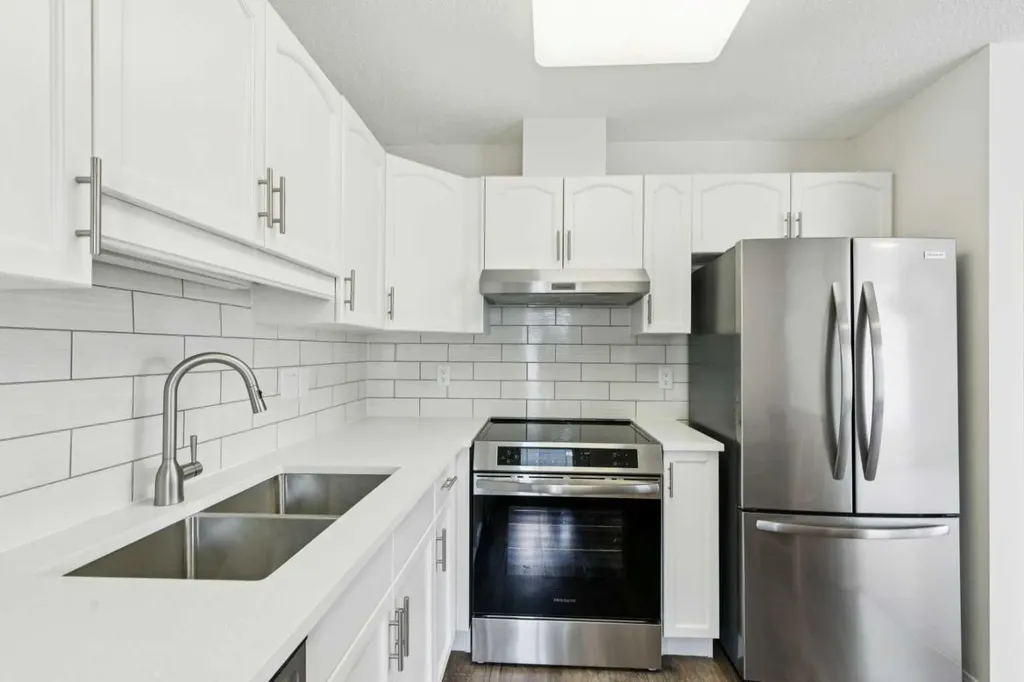2309 Hawksbrow Point NW Calgary AB T3G 4C9