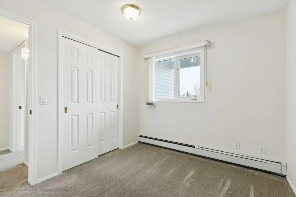 2309 Hawksbrow Point NW Calgary AB T3G 4C9