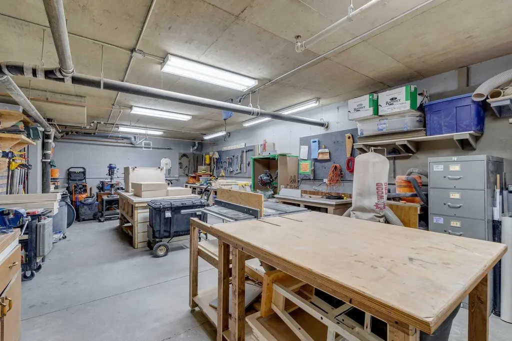 2309 Hawksbrow Point NW Calgary AB T3G 4C9
