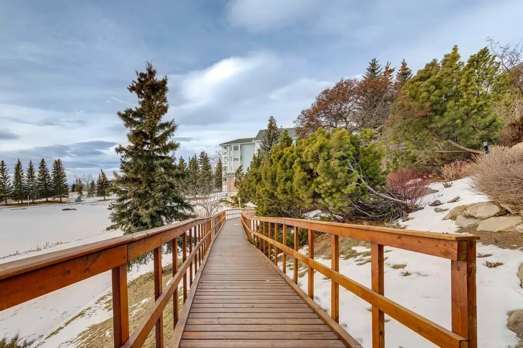 2309 Hawksbrow Point NW Calgary AB T3G 4C9